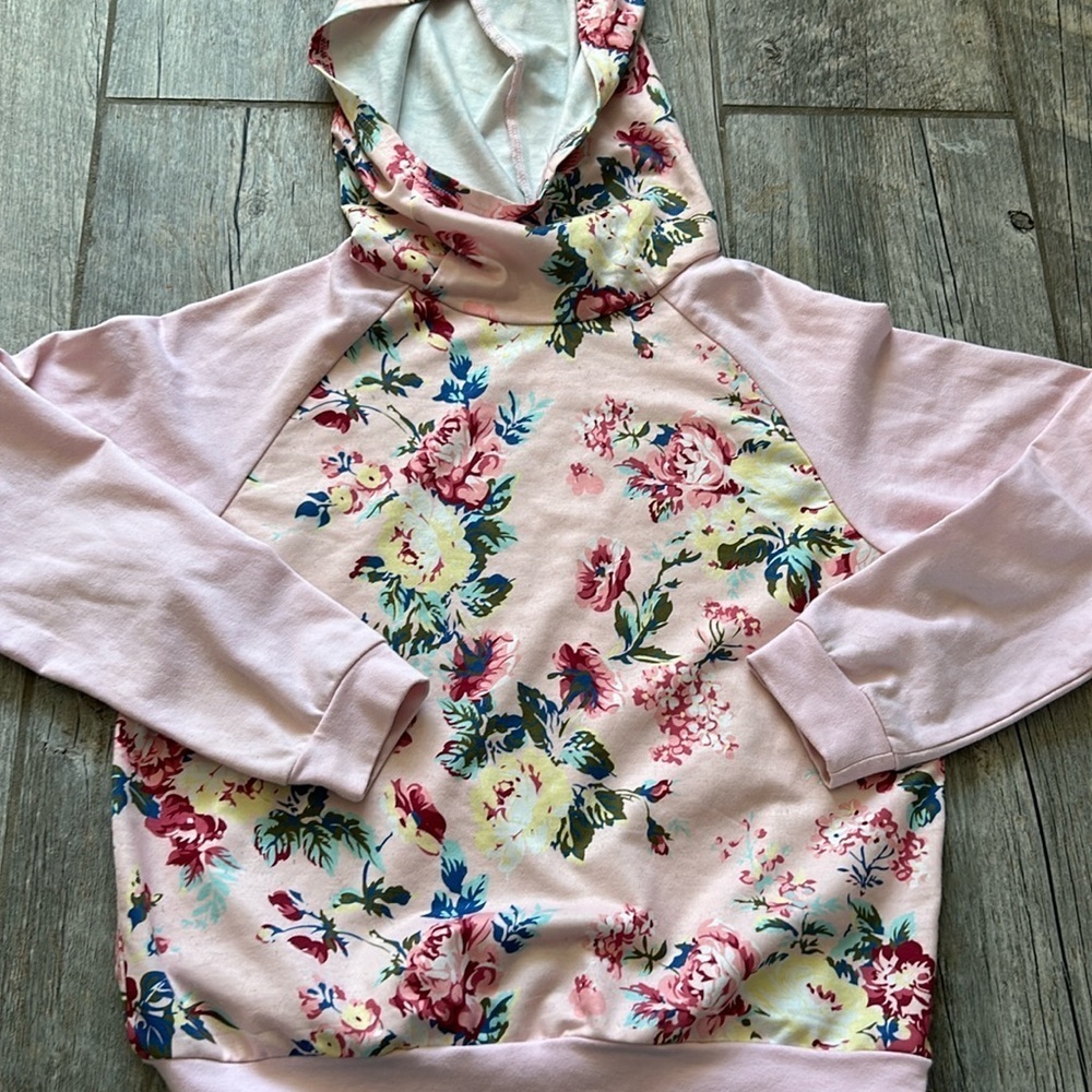 SHEIN pink girls floral sweater size 13-14